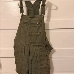 Patagonia Olive green organic cotton Overall shorts